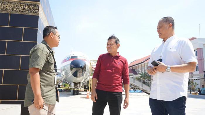 wagub aceh fadhlullah tinjau pembangunan pesawat