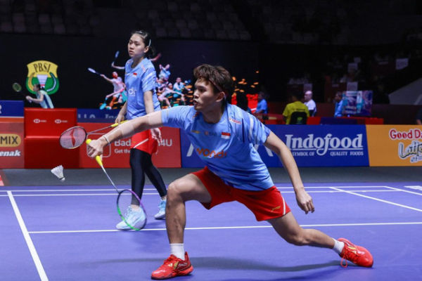 Adnan Maulana/Indah Cahya Sari Jamil di Indonesia Open 2025. Foto: PBSI
