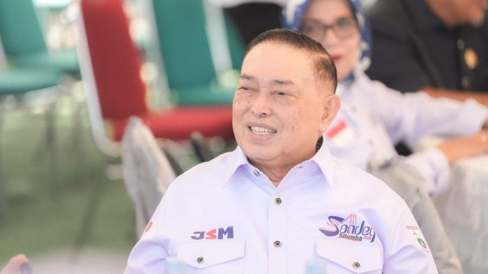 SANDEQ SILUMBA 2025 - Wakil Gubernur Sulawesi Barat, Salim S Mengga, menghadiri pelepasan lomba Sandeq Silumba 2025 di Pantai Bahari, Polewali Mandar, Kamis (21/8/2025).