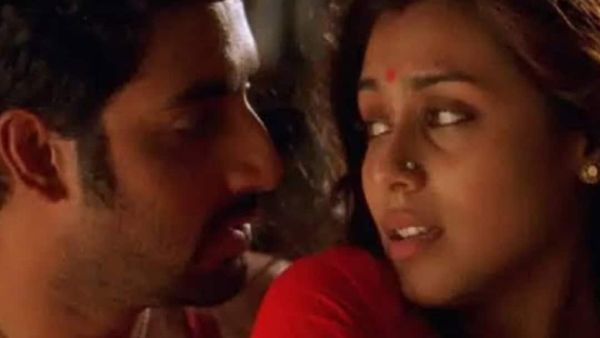 (Image Source: Twitter/@RedChilliesEnt)