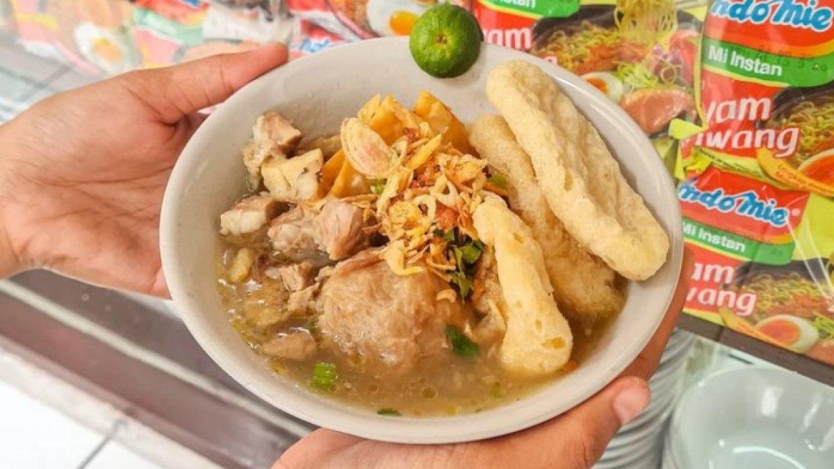 Tjuankie Stasion, pilihan tempat makan siang enak dekat Stasiun Bandung yang populer.