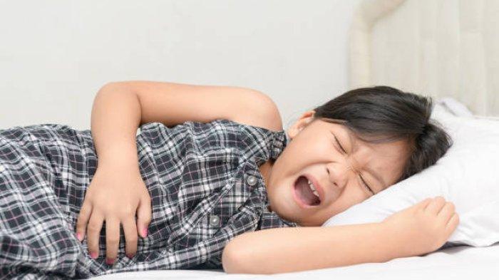 Ilustrasi anak yang mengalami sembelit, berikut ini pertolongan pertama pada anak yang sembelit