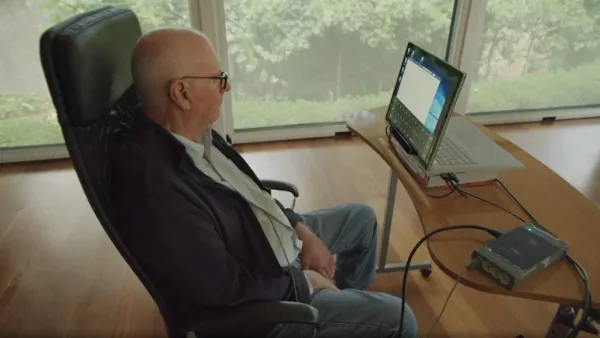 सिंक्रोन तंत्रज्ञान तयार करते