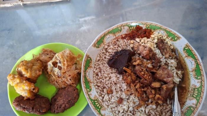 Menu Andalan Warung Arema Senen