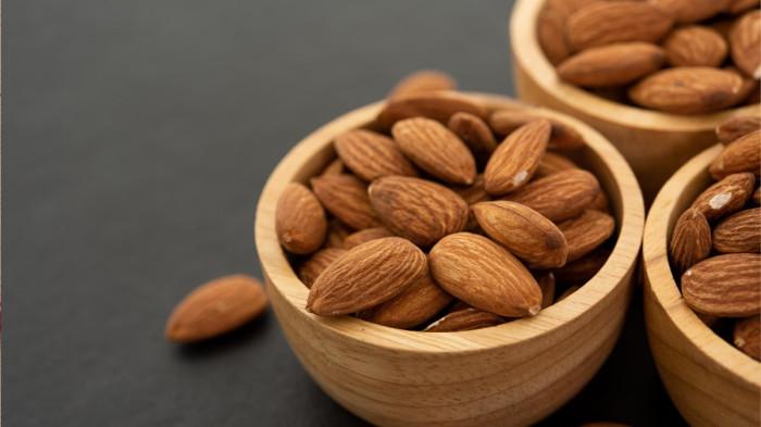 berikut ini fakta mengenai kacang almond yang bagus untuk kesehatan
