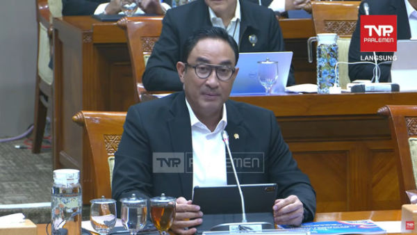 Kepala BNN, Komjen Pol Suyudi Ario Seto saat Raker dengan Komisi III DPR RI di Gedung Parlemen, Jakarta, Selasa (3/2/2026). Foto: YouTube/ TVR Parlemen