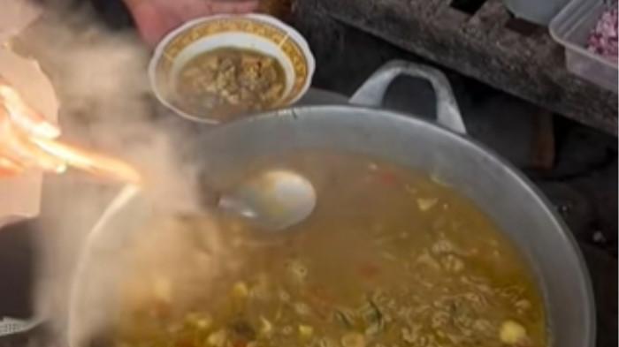 Tongseng Mbah Wargo Pasar Turi