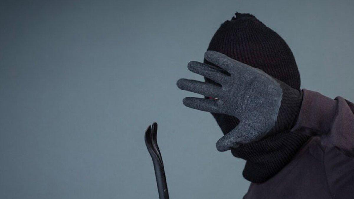 Ilustrasi maling mencuri berujung dianiaya oleh korban.