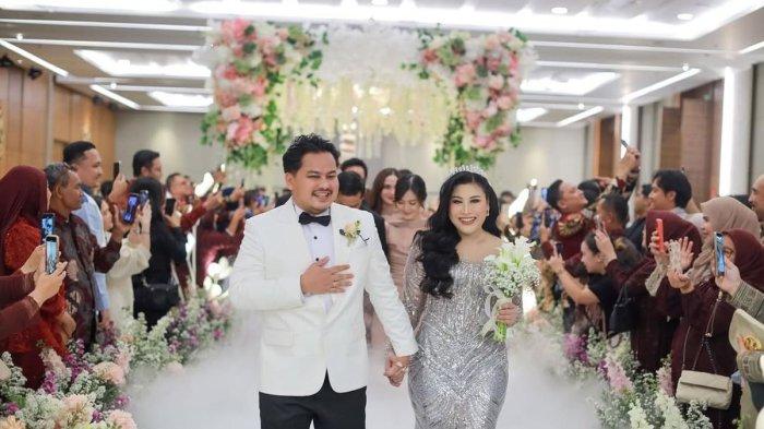 Boiyen dan Rully Anggi Akbar menggelar pesta pernikahan di ICE BSD, Tangerang Selatan, Sabtu (15/11/2025).(INSTAGRAM @weddingsfactory)