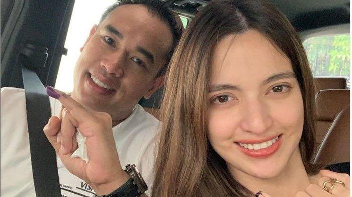 Pasangan selebritis Ardi Bakrie dan Nia Ramadhani.