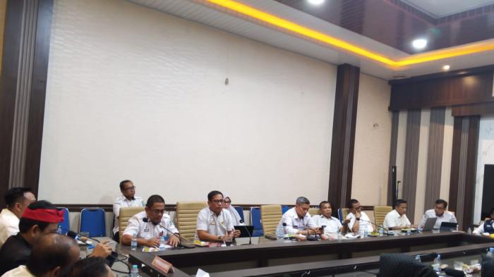 Rapat Dengar Pendapat di Ruang Aspirasi DPRD Pasangkayu, Rabu (4/2/2026).