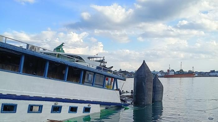 KM Sumber Raya Luwuk