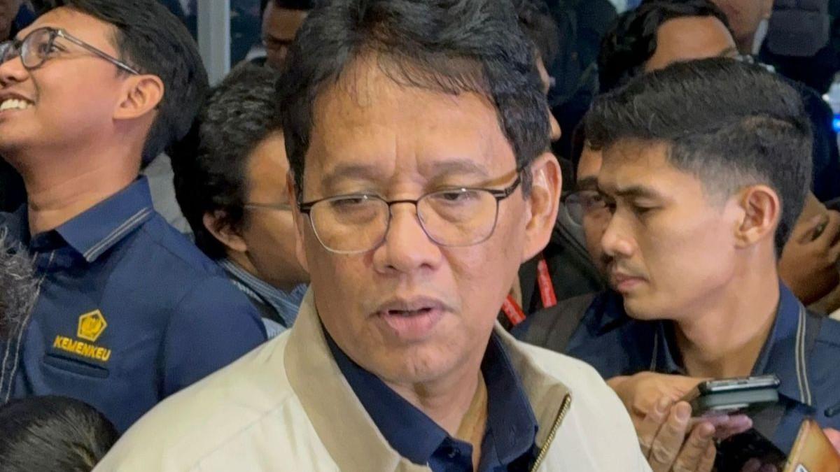 OTT PEGAWAI PAJAK DAN BEA CUKAI - Menkeu Purbaya tak akan lakukan intervensi hukum . Menkeu Purbaya Yudhi Sadewa saat ditemui di Gedung DPR, Senayan, Jakarta, Rabu (422026). (KOMPAS.comADHYASTA DIRGANTARA)