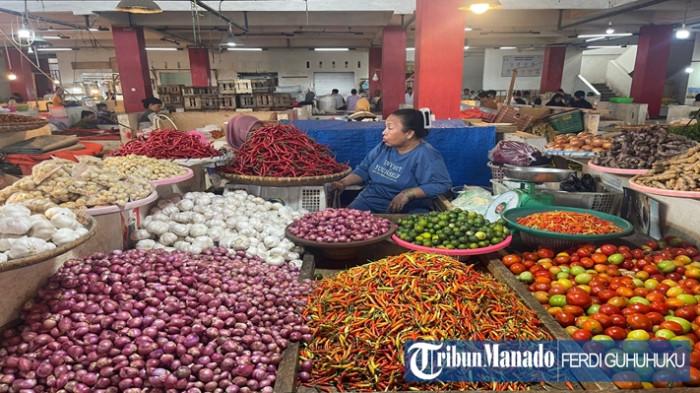 BAHAN POKOK - Update bahan pokok di Pasar Bersehati Manado, Sulawesi Utara, Selasa (29/1/2026).