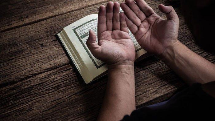 Ilustrasi berdoa: Bacaan doa setelah menunaikan salat tahajud