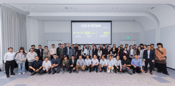 Representatives from the community of experts, consultants, and businesses gathered at the event. Photo courtesy of GBCI