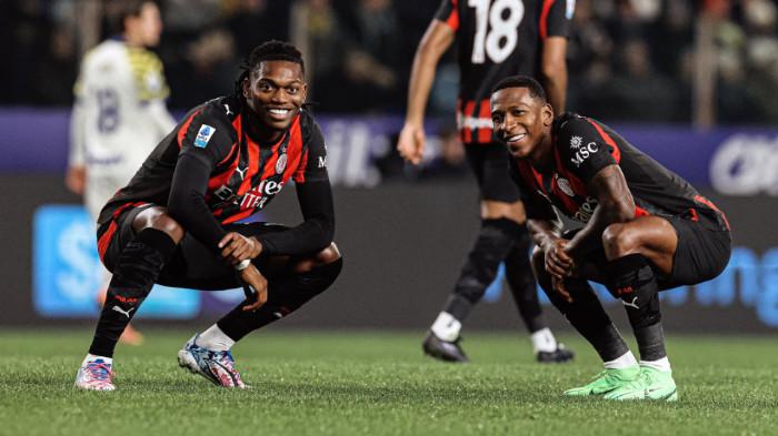 SELEBRASI MILAN - Pemain AC Milan, Rafael Leao, melakukan selebrasi usai mencetak gol ke gawang Parma pada pertandingan pekan ke-12 Liga Italia 2025/2026 menghadapi Parma di Stadio Ennio Tardini pada Minggu (9/11/2025). (Instagram Milan - 9/11/2025)