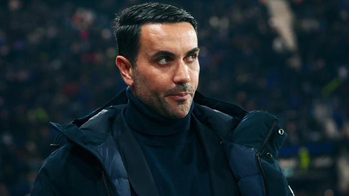 TAKTIK CERDAS - Pelatih Atalanta, Raffaele Palladino saat mendampingi timnya pada musim 2025/2026. Allenatore asal Italia itu berhasil menyuguhkan taktik cerdas saat timnya menyingkirkan Juventus di perempatfinal Coppa Italia, Jumat (6/2/2026).