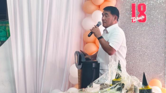 HUT GERINDRA - YSK saat perayaan HUT Gerindra yang digelar di Kantor DPD Gerindra Sulut, Jalan Sario, Manado, Sulawesi Utara, Jumat (6/2/2026). Peringatan tahun ini mengusung tema “Kompak, Bergerak dan Berdampak.”