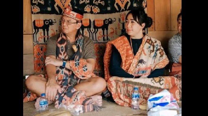 Ahok dan istrinya Puput liburan ke Kampung Raja Prailiu, Kabupaten Sumba Timur, Senin 22 Januari 2024