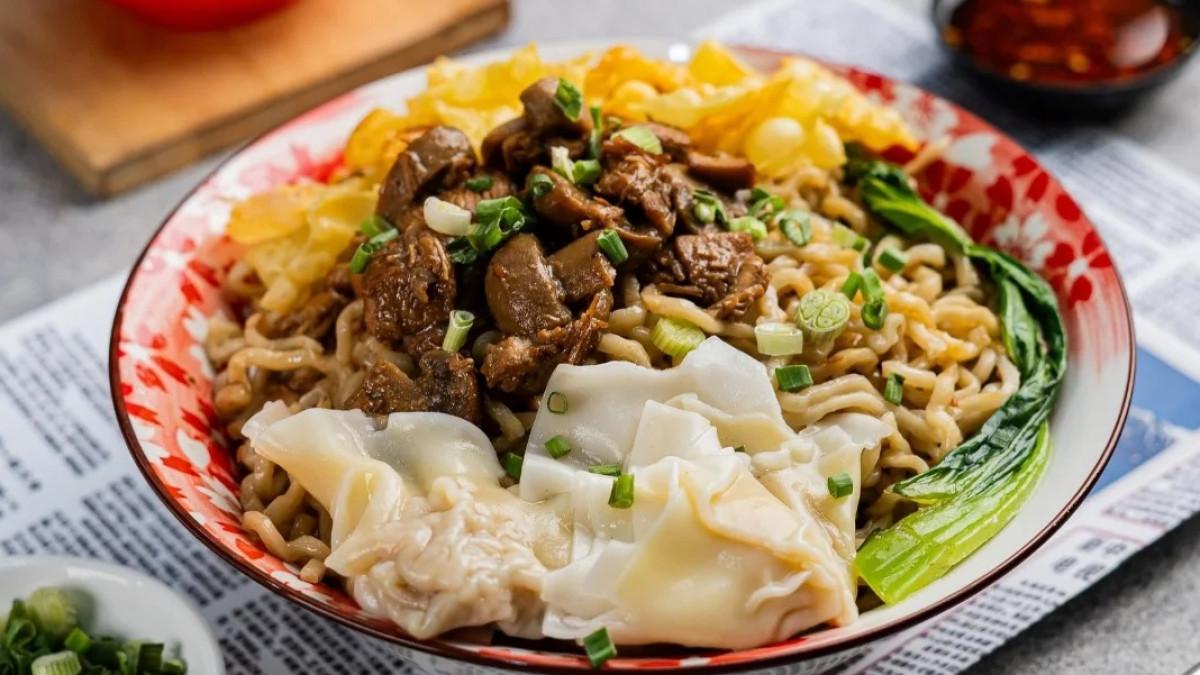 Kopitiam Shantui, satu tempat makan siang di Surabaya yang bisa jadi pilihan pekerja kantoran.