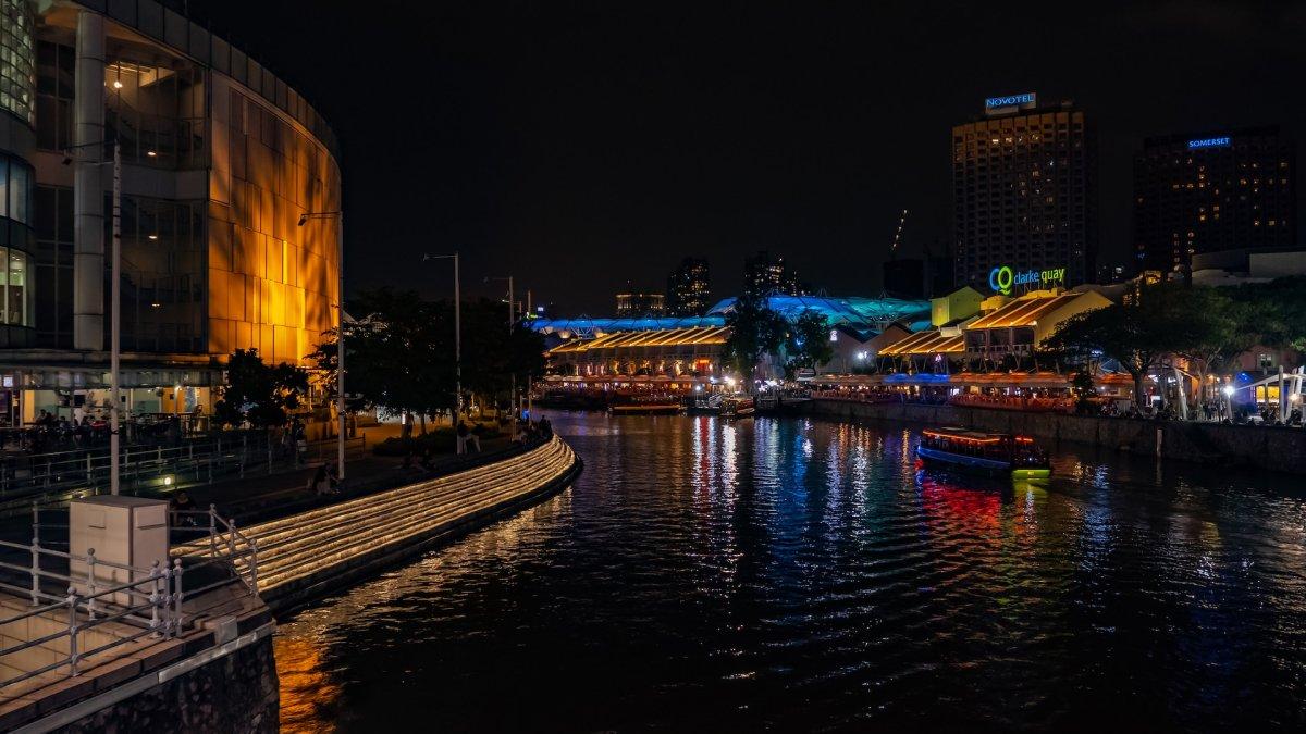 Clarke Quay, tempat wisata di Orchard Road Singapura
