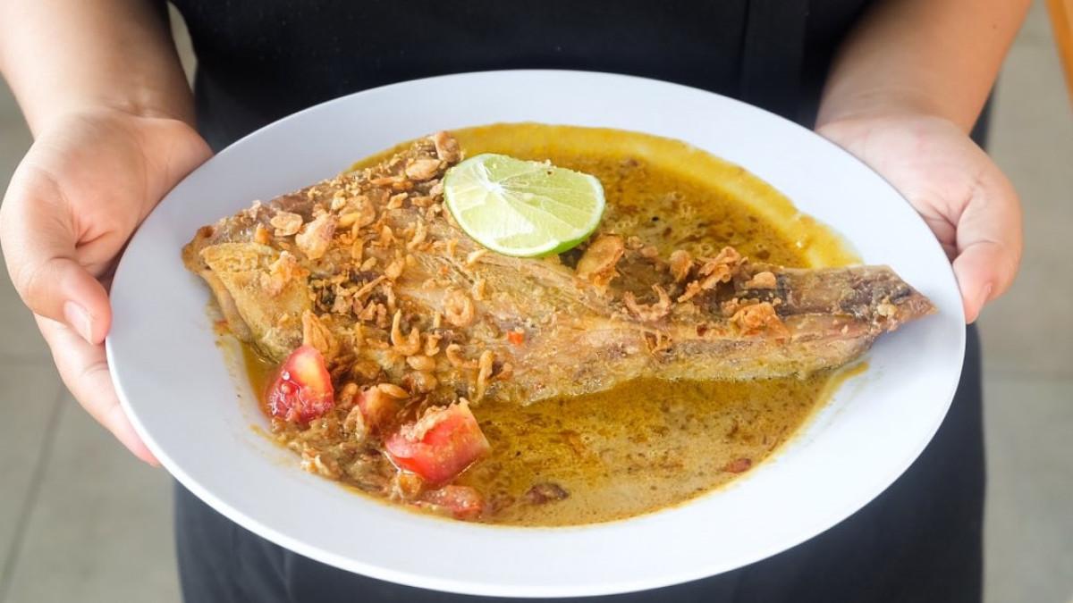 Bandar Tuna Kutai, satu tempat makan siang dekat Kebun Binatang Surabaya yang bisa kamu coba.