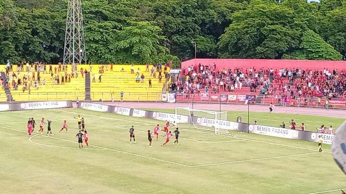 BRI SUPER LEAGUE- Gol penalti pemain anyar Semen Padang FC, Diego Mauricio, pada menit akhir (injury time) mengunci kemenangan Kabau Sirah 1-0 atas Persita Tangerang pada lanjutan Pekan ke-20 BRI Super League 2025/2026, Minggu (8/2/2026). Gol tersebut membuat Semen Padang FC menang dan meraih tiga poin penuh.