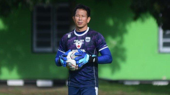 Simak profil I Made Wirawan, kiper legendaris Persib Bandung yang memutuskan gantung sepatu pada akhir pekan ini.