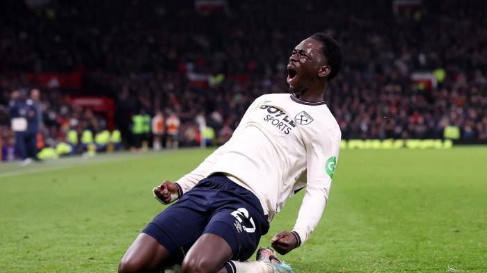 SELEBRASI WEST HAM - Pemain West Ham United, Soungoutou Magassa, merayakan gol ke gawang Manchester United dalam pertandingan pekan ke-14 Liga Inggris di Old Trafford Stadium, Jumat (5/12/2025). (Website West Ham - 5/12/2025)