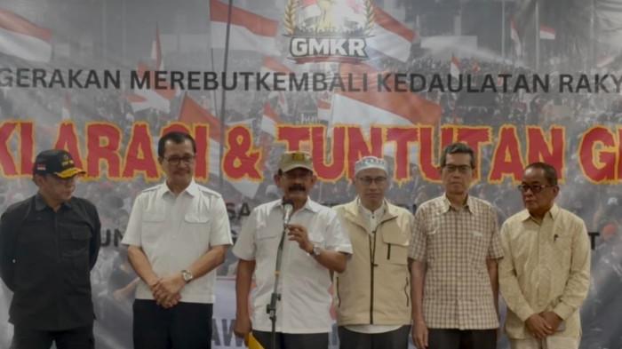 Deklarasi dan Tuntutan Gerakan Merebutkembali Kedaulatan Rakyat (GMKR) menggelar deklarasi akbar di Gedung Joang 45, Menteng, Jakarta Pusat, Selasa (10/2/2026). Presidium GMKR antara lain Said Didu, Marwan Batubara, Laksma TNI (Purn) Muryono Aladin, Muhammad Rizal Fadilah, Mayjen TNI Purn Soenarko, dan Komjen Pol Purn Ogroseno.(Tribunnews/Alfarizy)\\\\