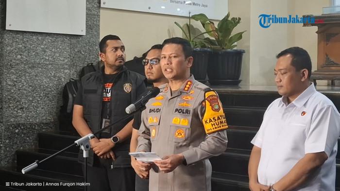 Kabid Humas Polda Metro Jaya Kombes Budi Hermanto saat menyampaikan keterangan
