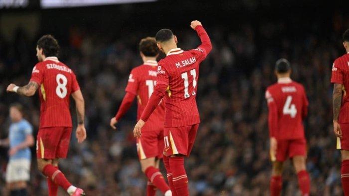 SELEBRASI MO SALAH - Pemain Liverpool Mohamed Salah melakukan selebrasi atas gol ke gawang Manchester City pada pertandingan pekan ke-26 Liga Inggris 2024/2025 di Etihad Stadium, Senin (24/2/2025) dini hari WIB. (Website Liverpool - 24/2/2025)