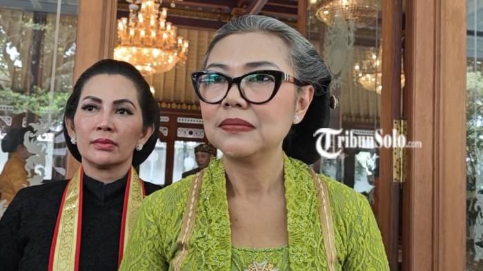 STATUS PERMAISURI - Penghageng Sasana Wilapa Keraton Kasunanan Surakarta GKR Panembahan Timoer Rumbai Kusuma Dewayani ditemui TribunSolo.com belum lama ini. Ia menegaskan bahwa pengangkatan Sinuhun Purboyo sebagai putra mahkota beserta permaisuri telah dilakukan jauh sebelumnya, yakni pada 2012.