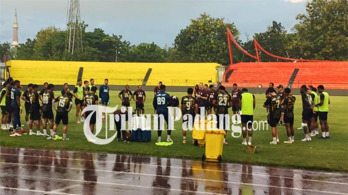 Pelatih Semen Padang FC, Dejan Antonic 2 11/2/2026