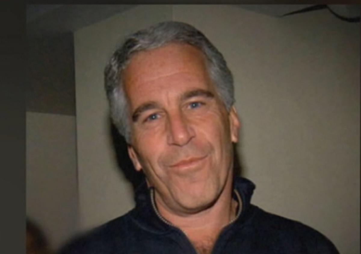 EPSTEIN FILES. Tangkap layar YouTube ABC News, Senin (9/2/2026). Dokumen keuangan terbaru yang dirilis oleh Departemen Kehakiman AS mengungkap sisi lain dari miliarder kontroversial Jeffrey Epstein.