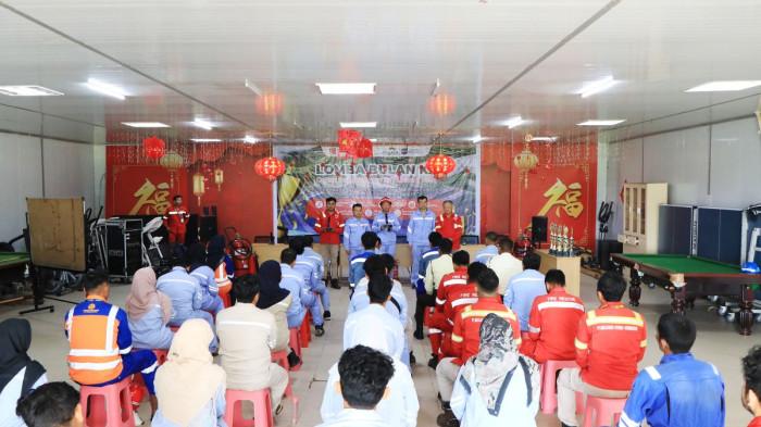 MEMBERIKAN ARAH PADA KARYAWAN PT MPG