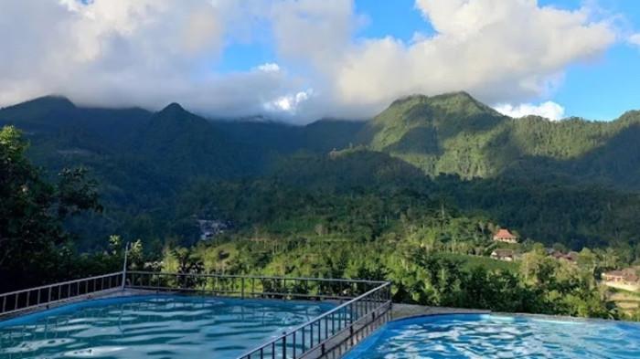 WISATA DI WONOGIRI - Wisata air di Wonogiri Sokop Langit Bulukerto. Buka Pukul 07.00-17.00. Tiket masuk : Rp. 10.000. Tiket Renang : Rp.10.000. conto bulukerto, Wonogiri, Jawa Tengah.