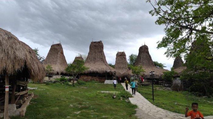 Kampung Adat Waru Wora di Kabupaten Sumba Barat, NTT