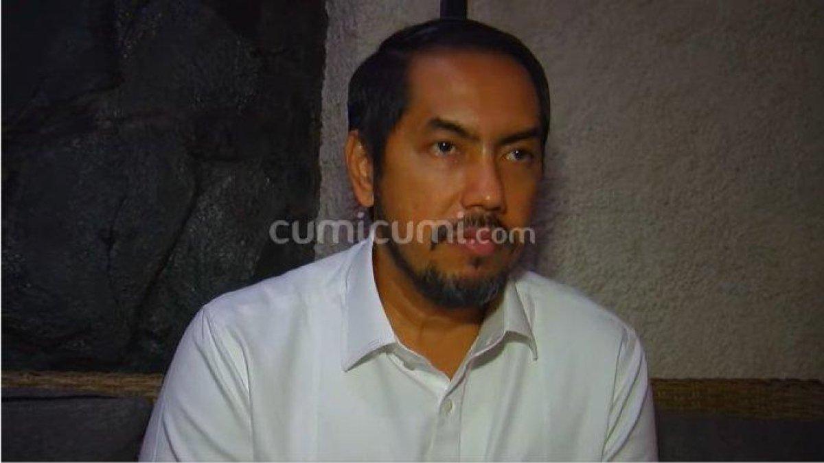 Sunan juga menyoroti informasi yang ia terima terkait sosok anak muda yang dikenal religius, namun justru dikaitkan dengan dugaan praktik mark up tersebut.
