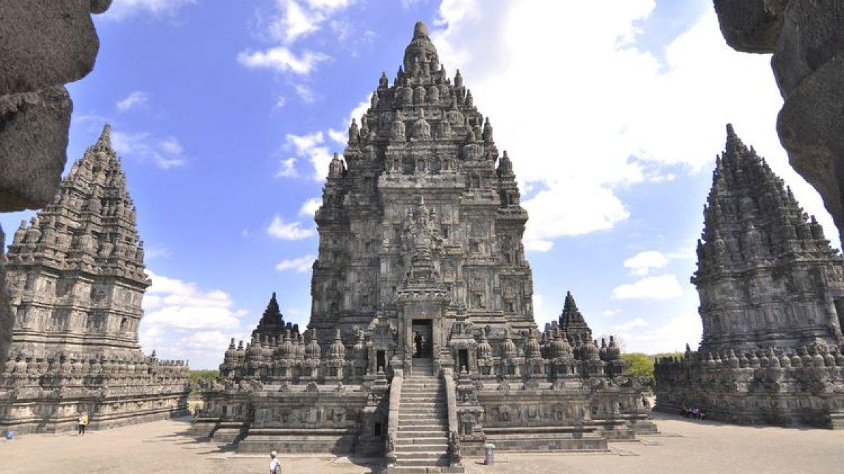 PESONA WISATA KLATEN - Ilustrasi Candi Prambanan.