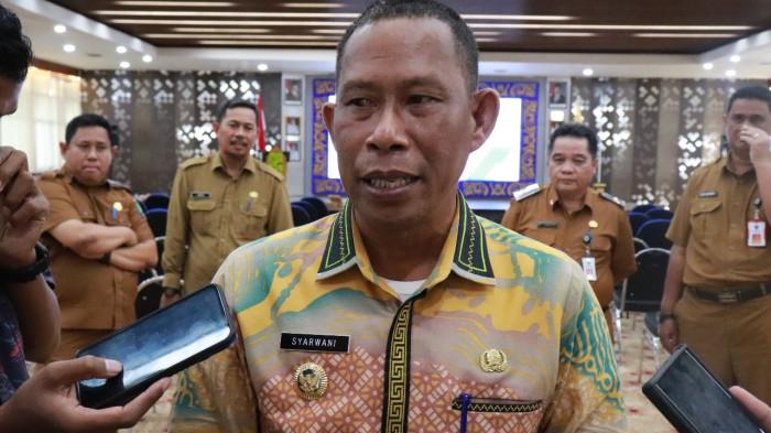 PELABUHAN BONGKAR MUAT - Bupati Bulungan, Syarwani, foto diambil pada Selasa (12/8/2025). Pemkab Bulungan berencana mengubah Dermaga jetty milik PT PKN di Desa Kelubir menjadi pelabuhan bongkar muat barang. Syarwani menilai dermaga yang terletak di Desa Kelubir itu punya waktu tempuh yang realtif singkat menuju Tarakan, Minggu (15/2/2026).