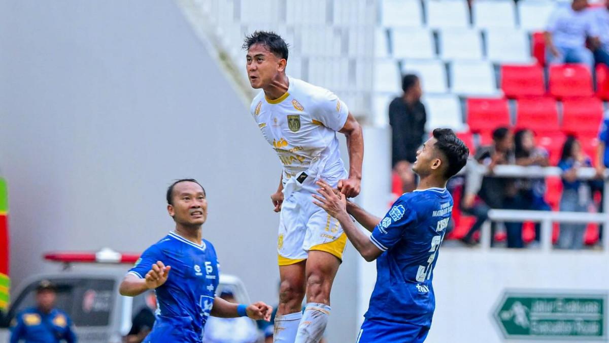 CHAMPIONSHIP - Cuplikan laga PSIS Semarang vs Persela Lamongan di Stadion Jatidiri, Semarang, Jawa Tengah pada Minggu, 15 Februari 2026.