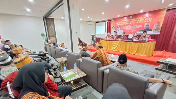MUSDA KKSS TARAKAN - Suasana Musyawarah Daerah (Musda) Kerukunan Keluarga Sulawesi Selatan (KKSS) Kota Tarakan yang digelar di Hotel Galaxy, Minggu (15/2/2026) sejak pagi hingga siang kemarin. dr Muhammad Hasbi Hasyim, Dokter Spesialis Penyakit Dalam akhirnya resmi pimpin KKSS Tarakan, Provinsi Kalimantan Utara atau Kaltara. TRIBUNKALTARA.COM/ANDI PAUSIAH