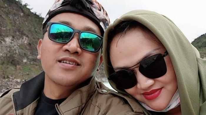 Kemesraan Teddy Pardiyana dan Lina Jubaedah