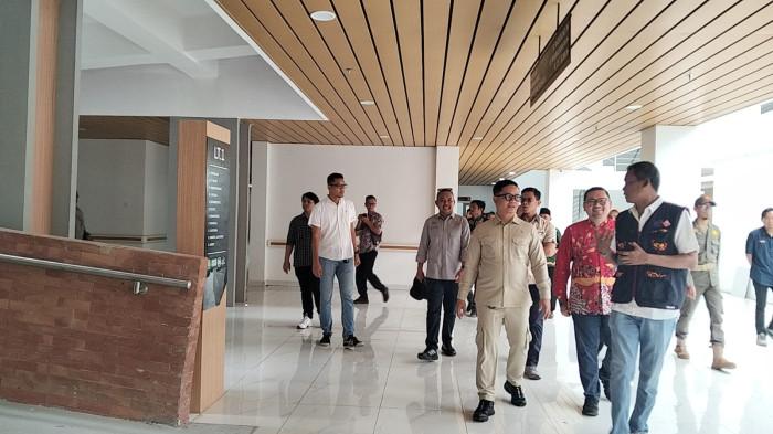 SIAP NAIK KELAS - Bupati Tana Tidung bersama rombongan saat Monev pembangunan RSUD Akhmad Berahim di Jalan Padar Karya, Tideng Pale Timur, Kecamatan Sesayap, Kabupaten Tana Tidung, Kaltara, Kamis (5/2/2026). RSUD Akhmad Berahim mantangkan persiapan untuk naik kelas dari tipe D ke C.