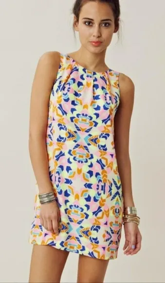 Test your skills to distinguish between high-end and popular fashion (No. 17) - 6