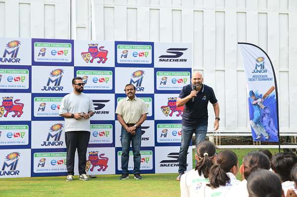 Mumbai Indians Bowling Coach Paras Mhambrey speaks to the U-15 girls ahead of the opening match of MI Junior Season 6 at the MCA Ground in Bandra Complex on Thursday