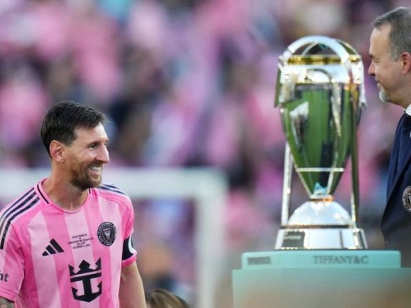 Lionel Messi membawa Inter Miami menjuarai Piala MLS 2025 usai mengalahkan Vancouver Whitecaps.
