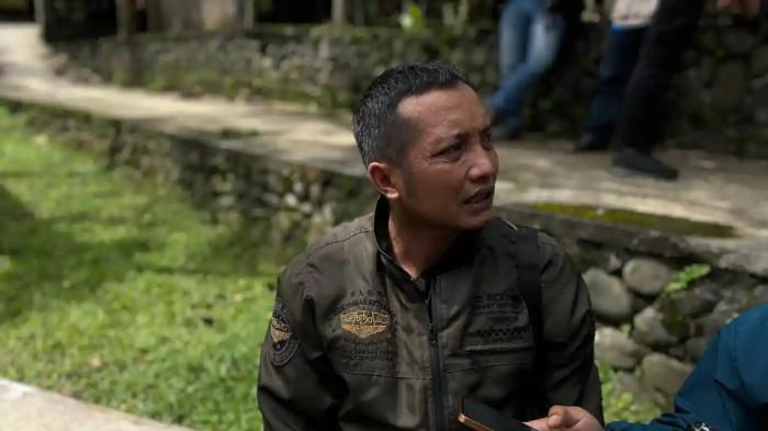 KEJAMNYA IBU TIRI - Anwar Sabiti, ayah NS (12) bocah tewas diduga dianiaya ibu tiri di Sukabumi, Jawa Barat.